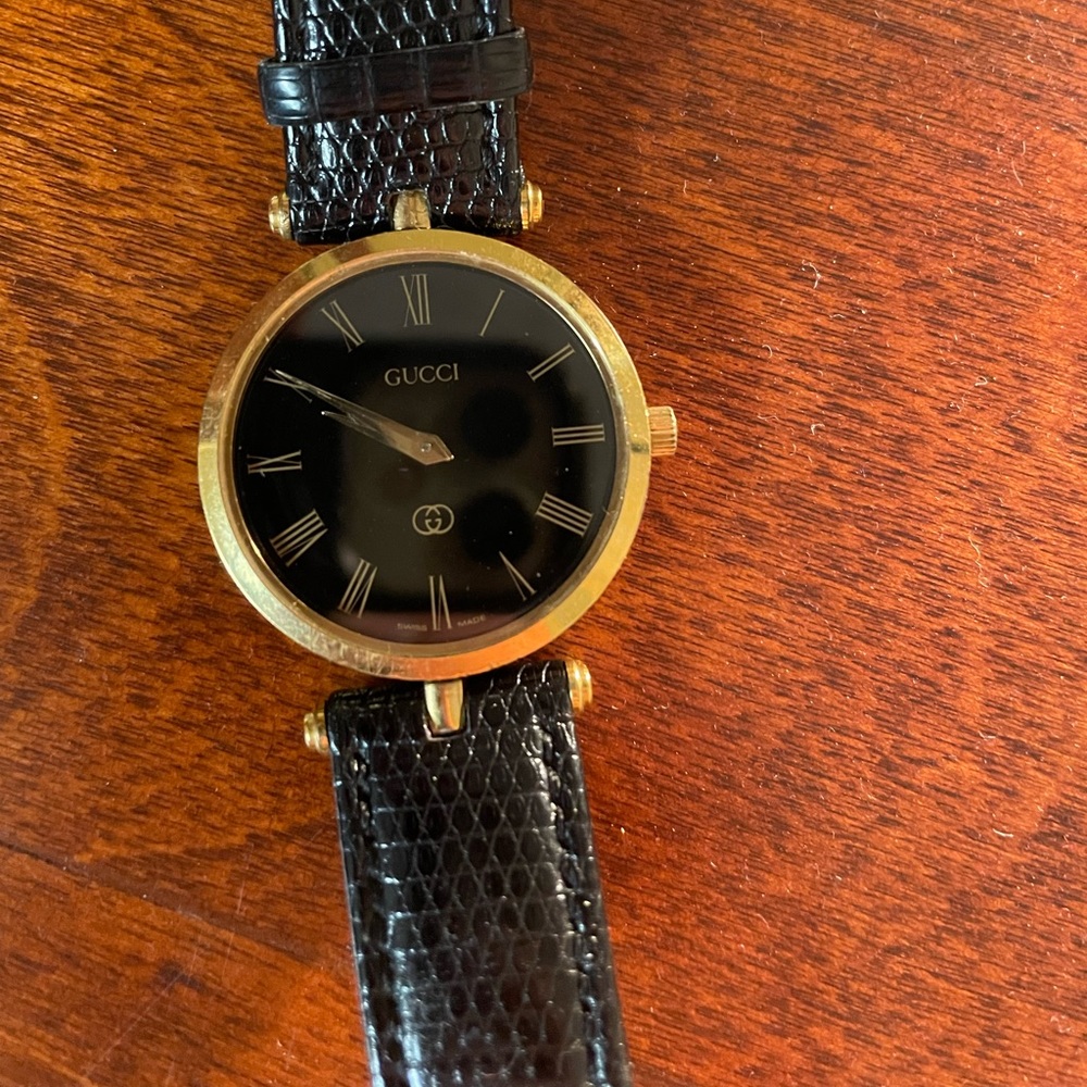 Gucci Black and Gold Women's Watch